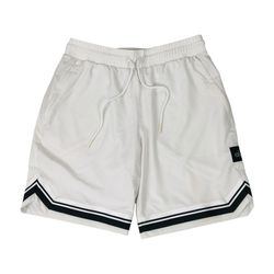 Alo Yoga Traction Arena Shorts Mens Medium M White 9” Inseam Unlined Gym Running