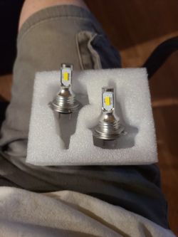 Brand New Led Headlight Bulbs H7 6000k Bright White Color Plug And Play