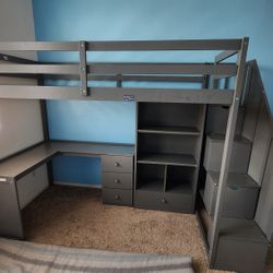 Loft Bed w/ Desk & Storage – Great Condition