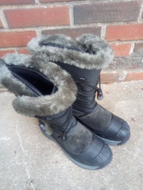 Baffin Ella Boots Sz 8 Womens