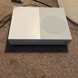 Good Condition Xbox One X 1TB