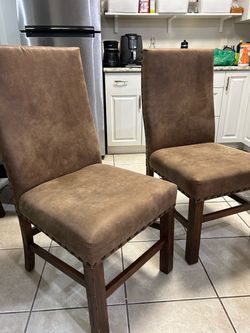 4 dining chairs no table