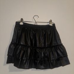 Black Leather Gothic Skirt Puffy Size Medium Women’s Vampire Goth Girl Cute