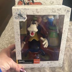 Disney/ Goofy 6”