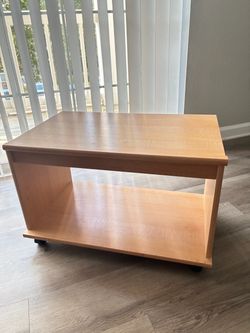 Light Wood Coffee Table with wheels