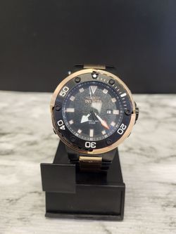 Invicta diver watch