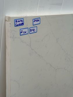 Quartz Caracatta white grey veining countertop piece 24” x 26” gorgeous, 2cm