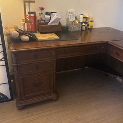 Desk wood