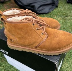 Men’s Uggs Size 9