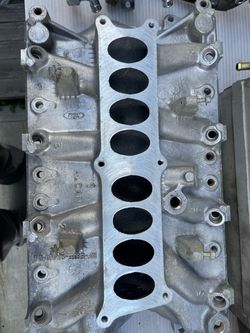 Ford 351 Windsor 5.8 intake manifold