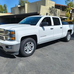 2014 Chevy Silverado Doble Cabina