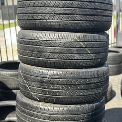 SET OF TIRE 215 50 17 MICHELIN 85% LIFE
