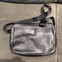 Michael Kors Leather Messenger bag  