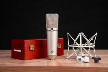 Neumann U 87 Ai Microphone with Box and Shock Mount