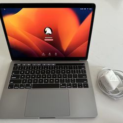 MacBook Pro 2017 with Touchbar 