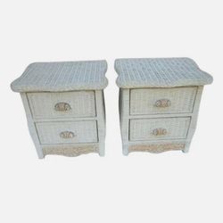 elegant matching pier 1 import night stands! $250 delivery 🚚 included ! 