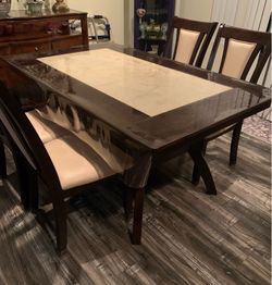 Dining Table and 4 Chairs