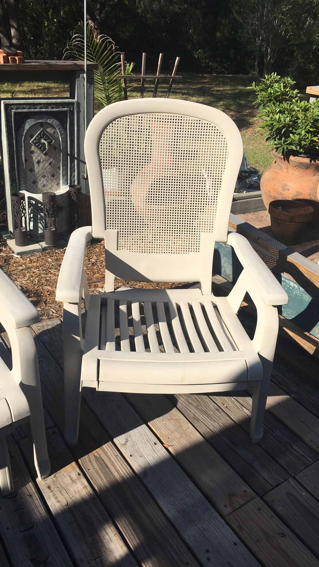 2 Folding Chairs