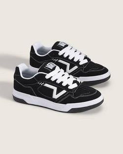vans upland