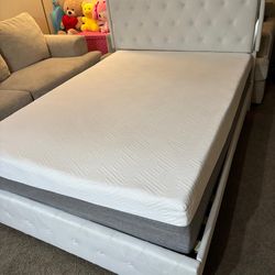 Bed with mattress size full with LED LIGHTS