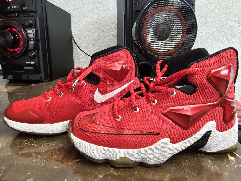 Nike Lebrons Size 4.5