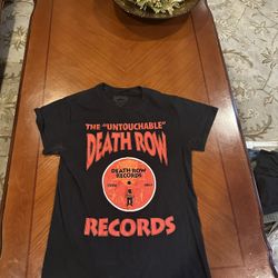 Black and red Death Row Records T-shirt #HipHop
