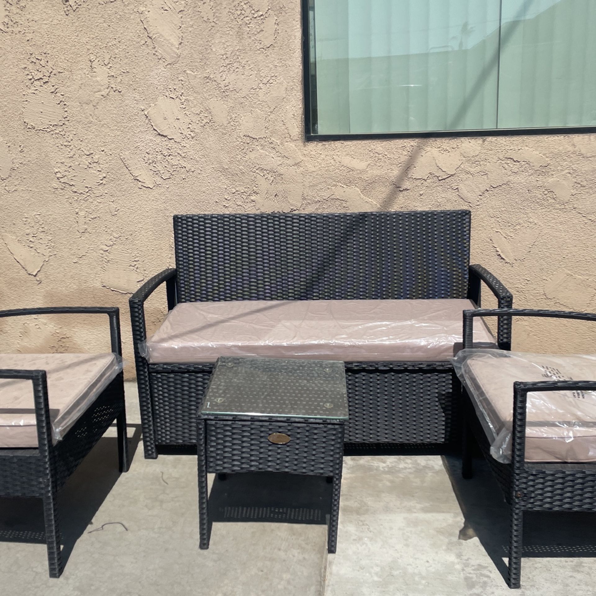 Outdoor Patio 4 Piece Chairs And Table Set