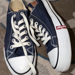 Gently Used Levi’s Espadrille 