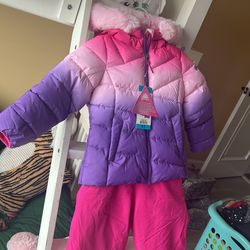 Child Snow Outfit 4 T Fits Up To 5T BRAND NEW