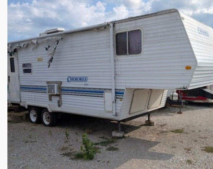 Cherokee Camper 