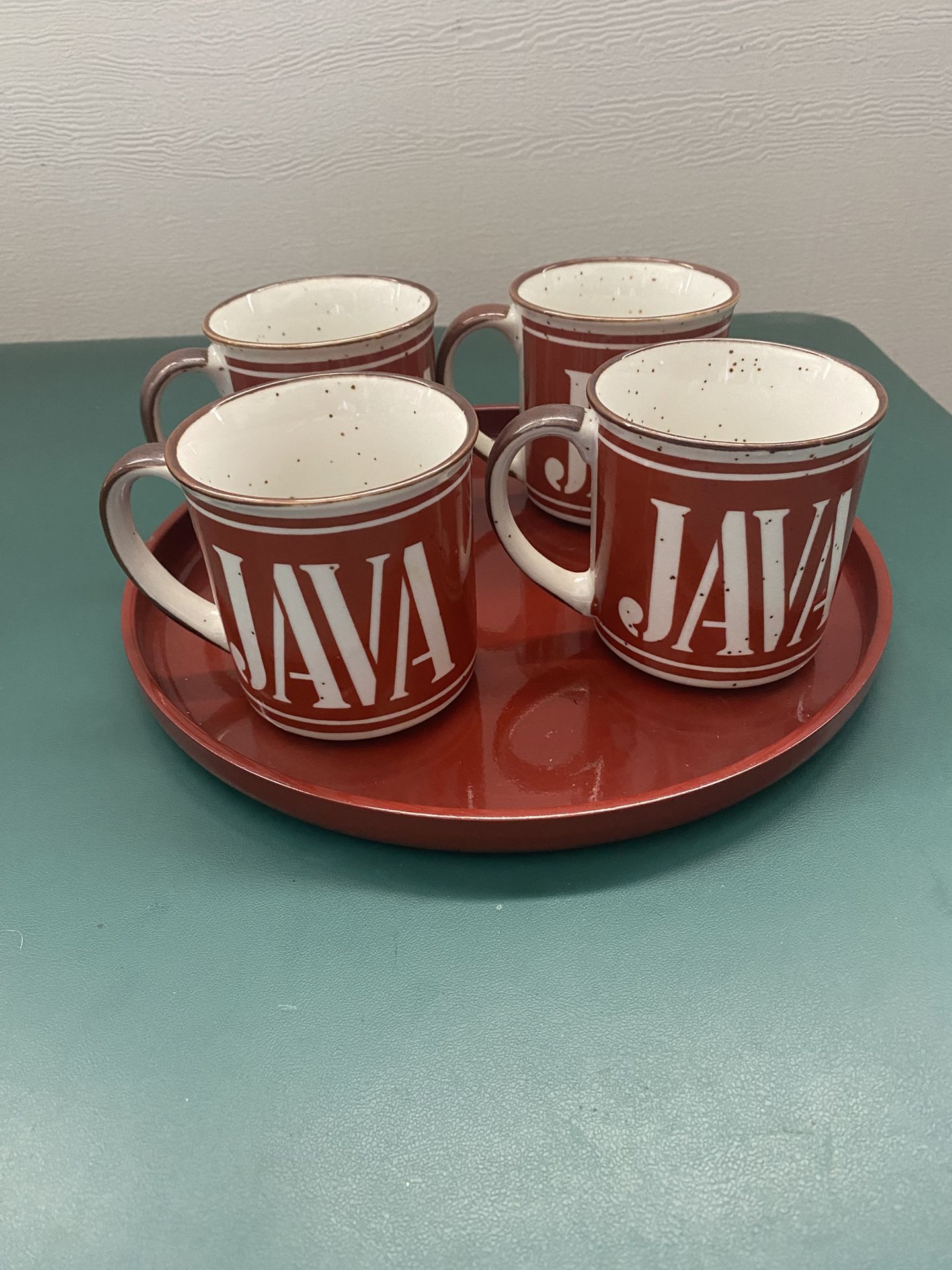 4 Java Coffee Mugs And Serving Tray 