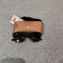 Women’s RayBan Sunglasses
