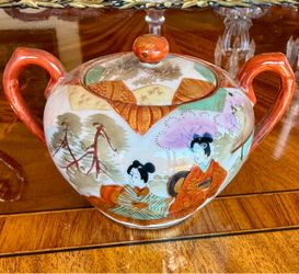 Vintage Kutani Teapot and Sugar Bowl