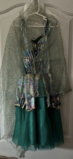 Girls Costume  Disney’s Descadants 3 Audrey Size M