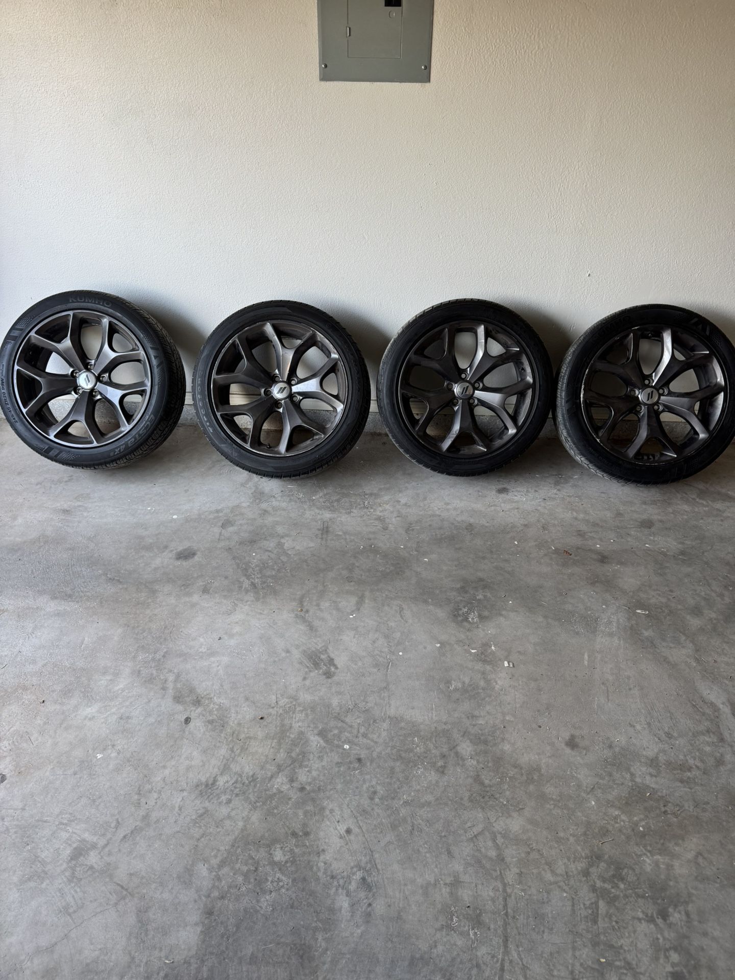 19 Charger Wheels
