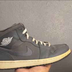 Jordan 1 Mid Cool Gray Size 12