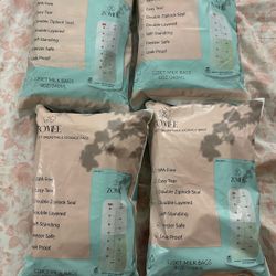 FOUR BREASTMILK STORAGE BAGS