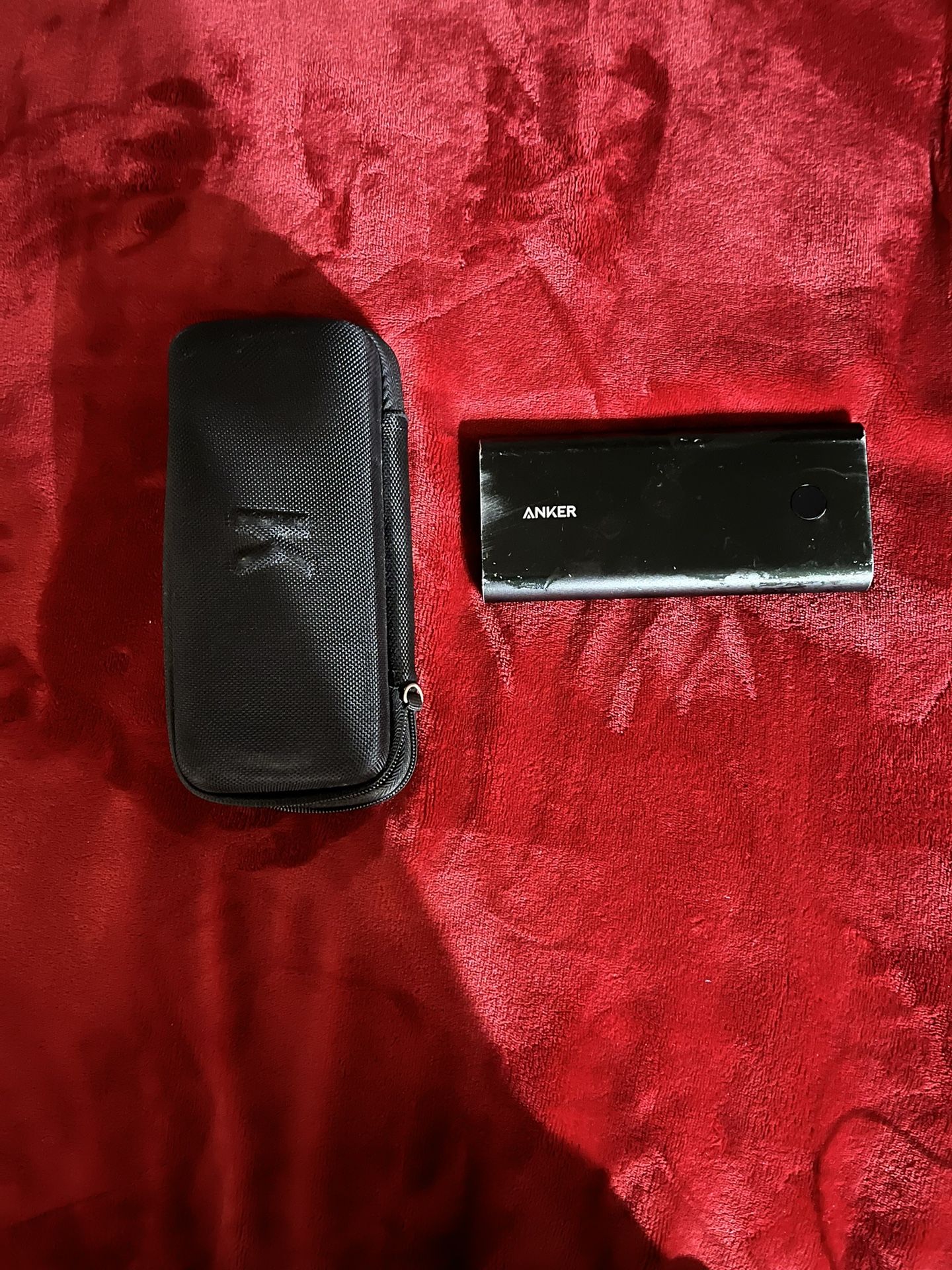 Anker portable power bank& hard shell carrying case