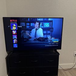 Smart Tv With Stand 