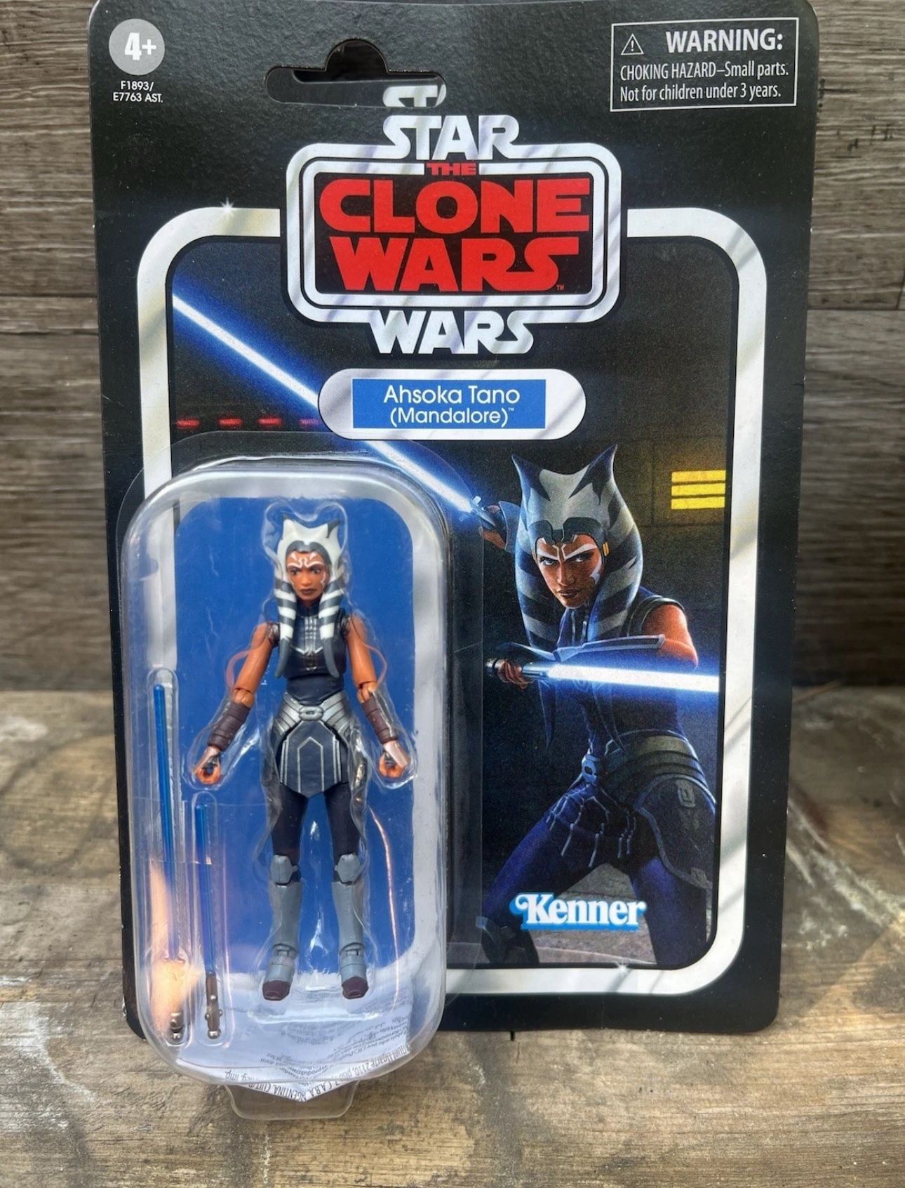 Hasbro Star Wars Ahsoka Tano Action Figure - F0001