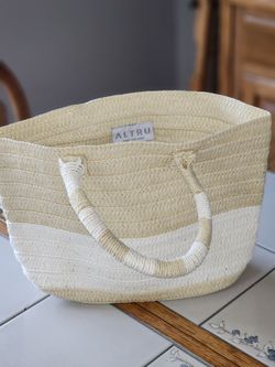Straw Tote Bag