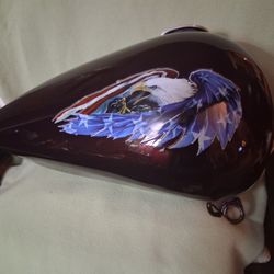 Harley Davidson 1987 Dyna glide Soft tail,gas tanks 