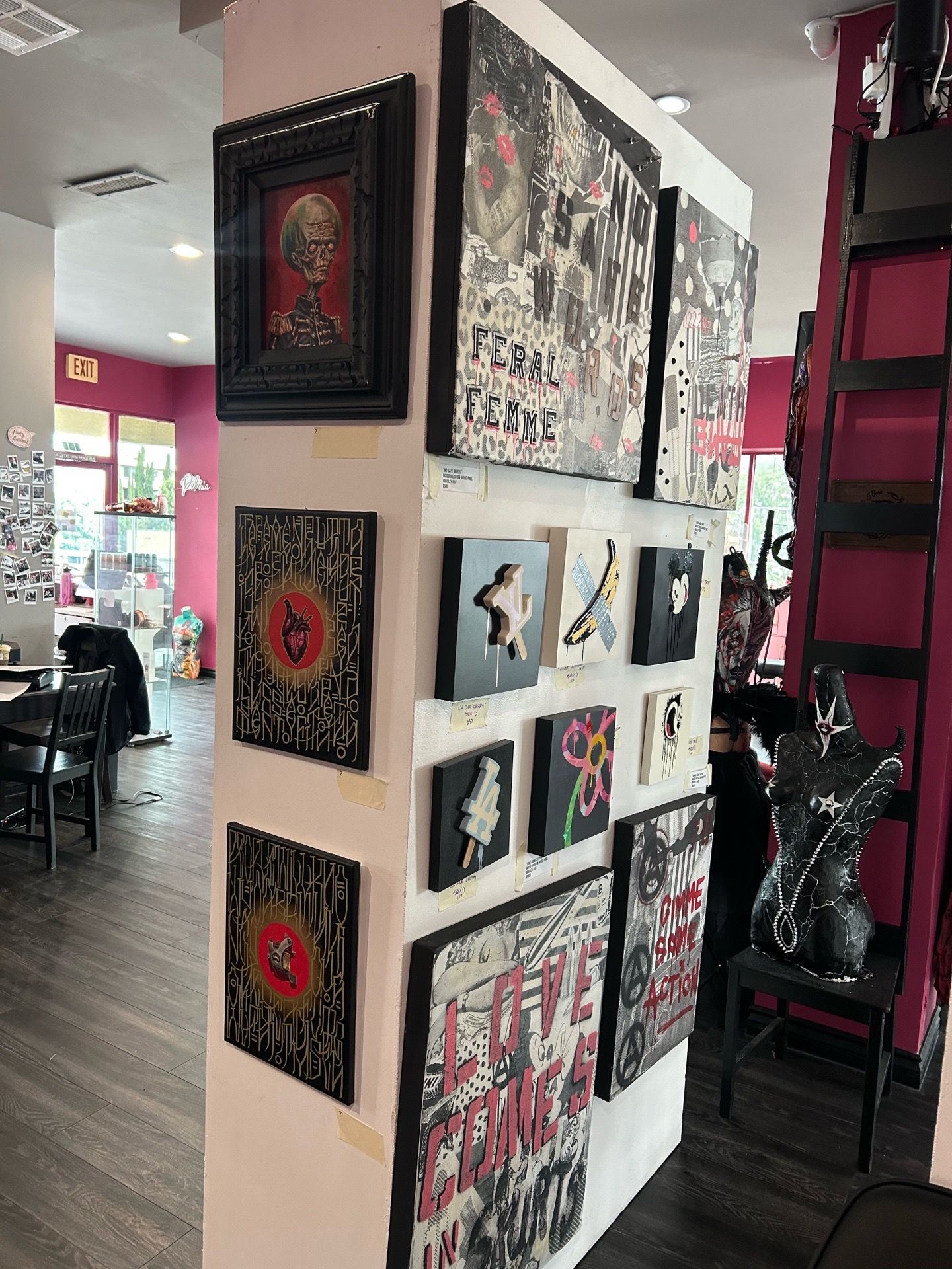 Mobile Gallery Display Walls on Rollers White Movable Art Panels 9ft x 4ft