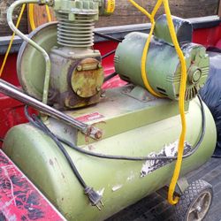 AIR COMPRESSOR 