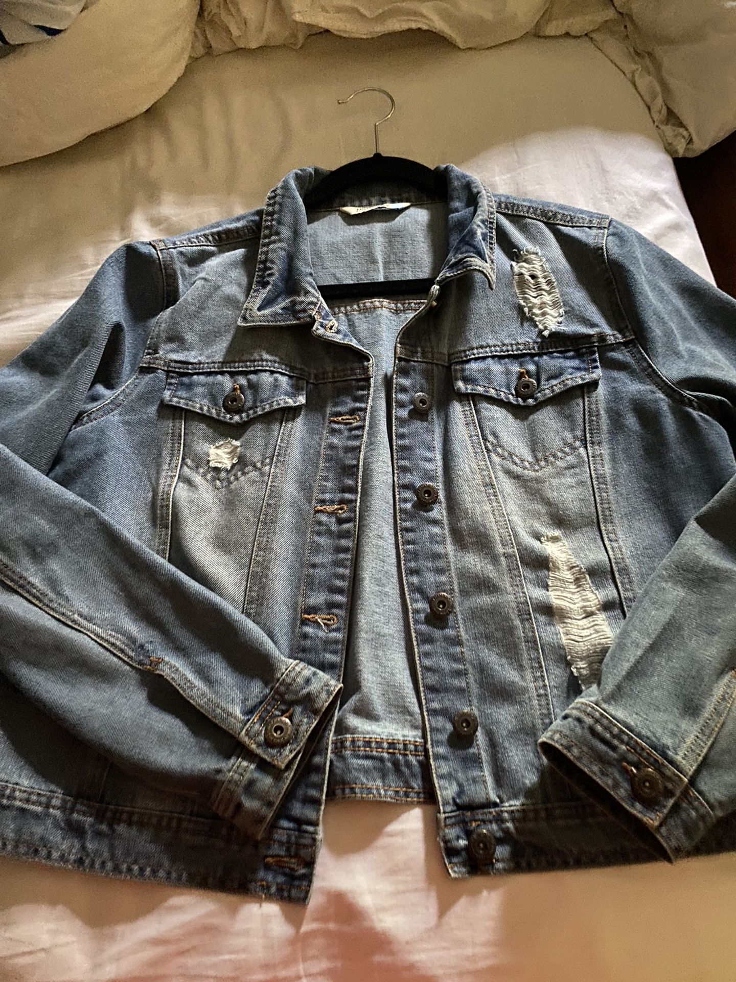New Woman’s Size XL Jeans Jacket