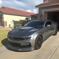 Camaro BODY KIT silver and Black 