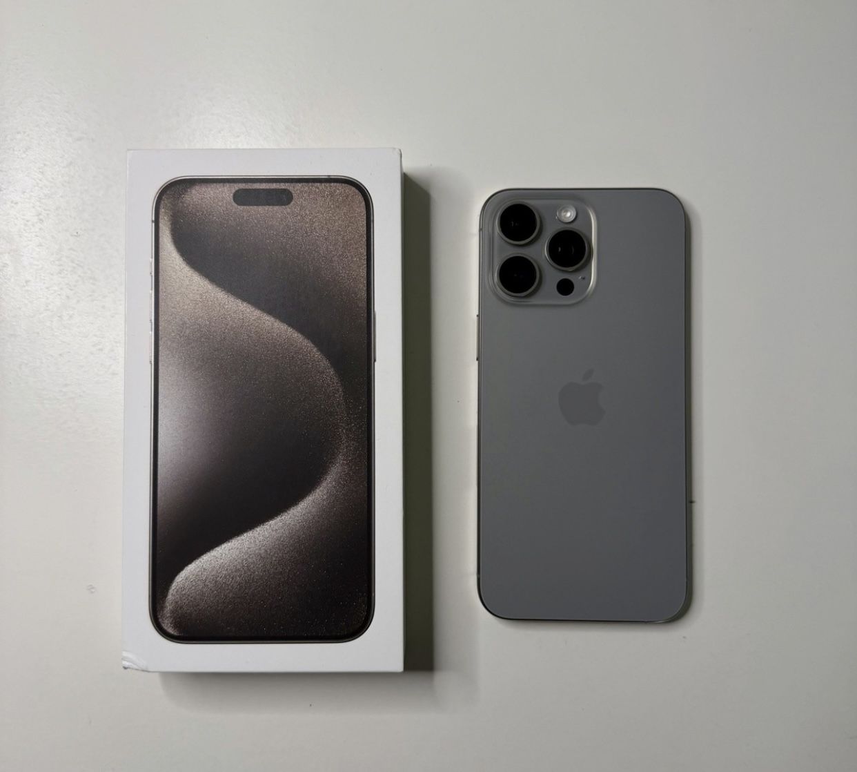 Unlocked Apple iPhone 15 Pro Max 256GB Capacity..