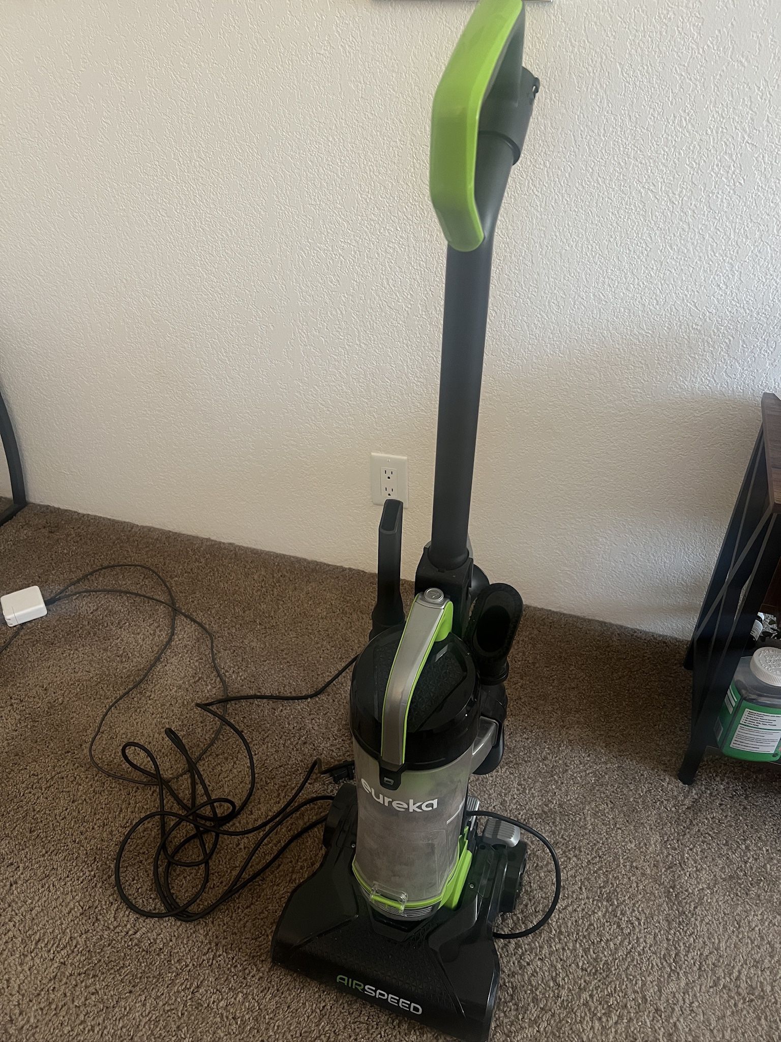 Eureka Airspeed Vacuum