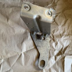 Bmw X5 E70 2007-2013 Right Engine Compartment Bracket 