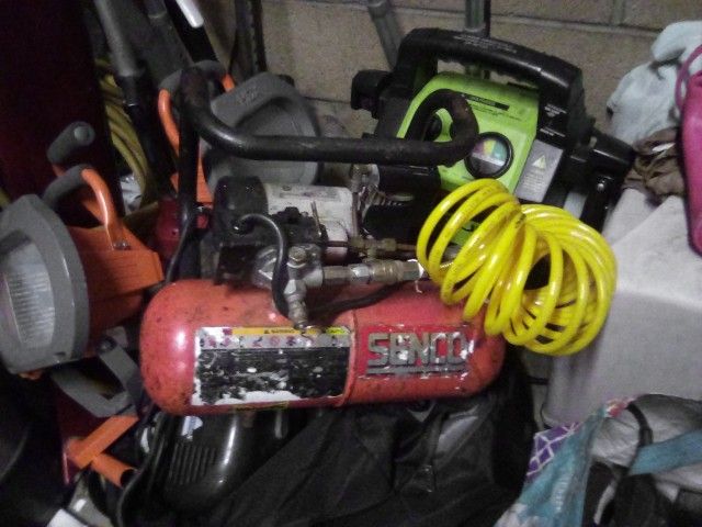 Senco Air Compressor 